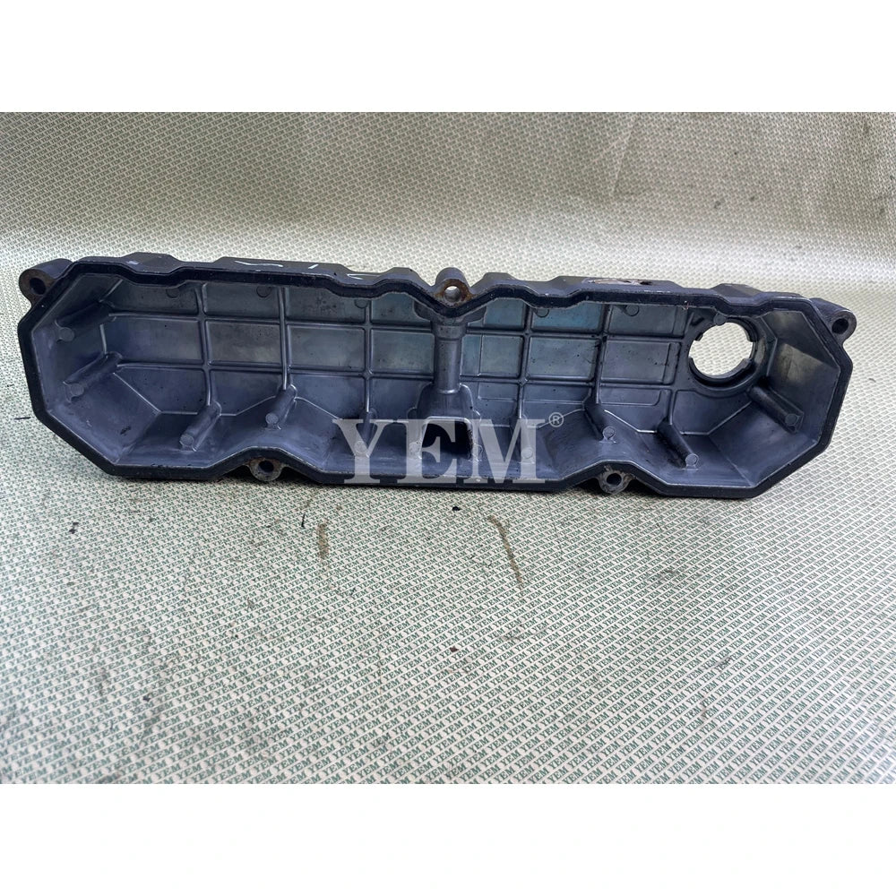 FOR MITSUBISHI ENGINE S4Q VALVE COVER (USED) For Mitsubishi