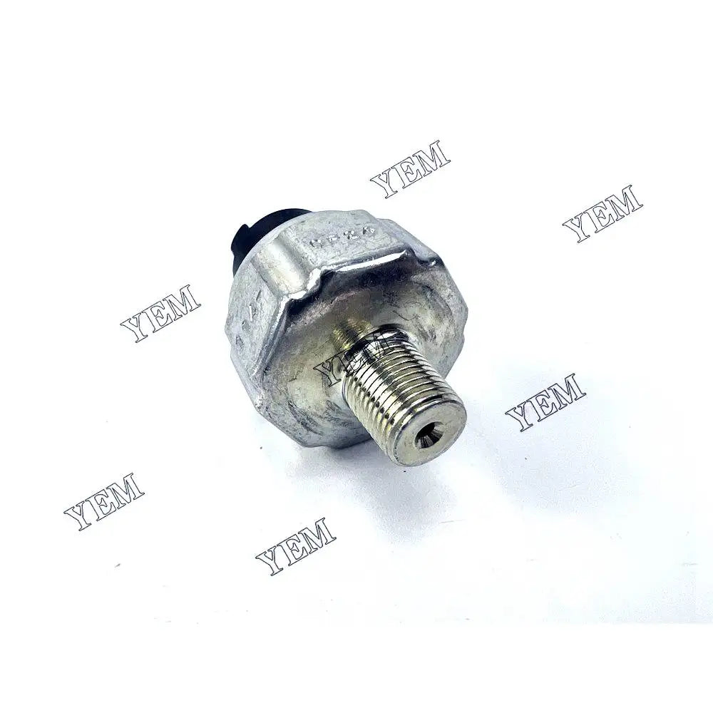 Part Number 1E685-39010 Oil Pressure Switch For Kubota D1105 Engine YEMPARTS