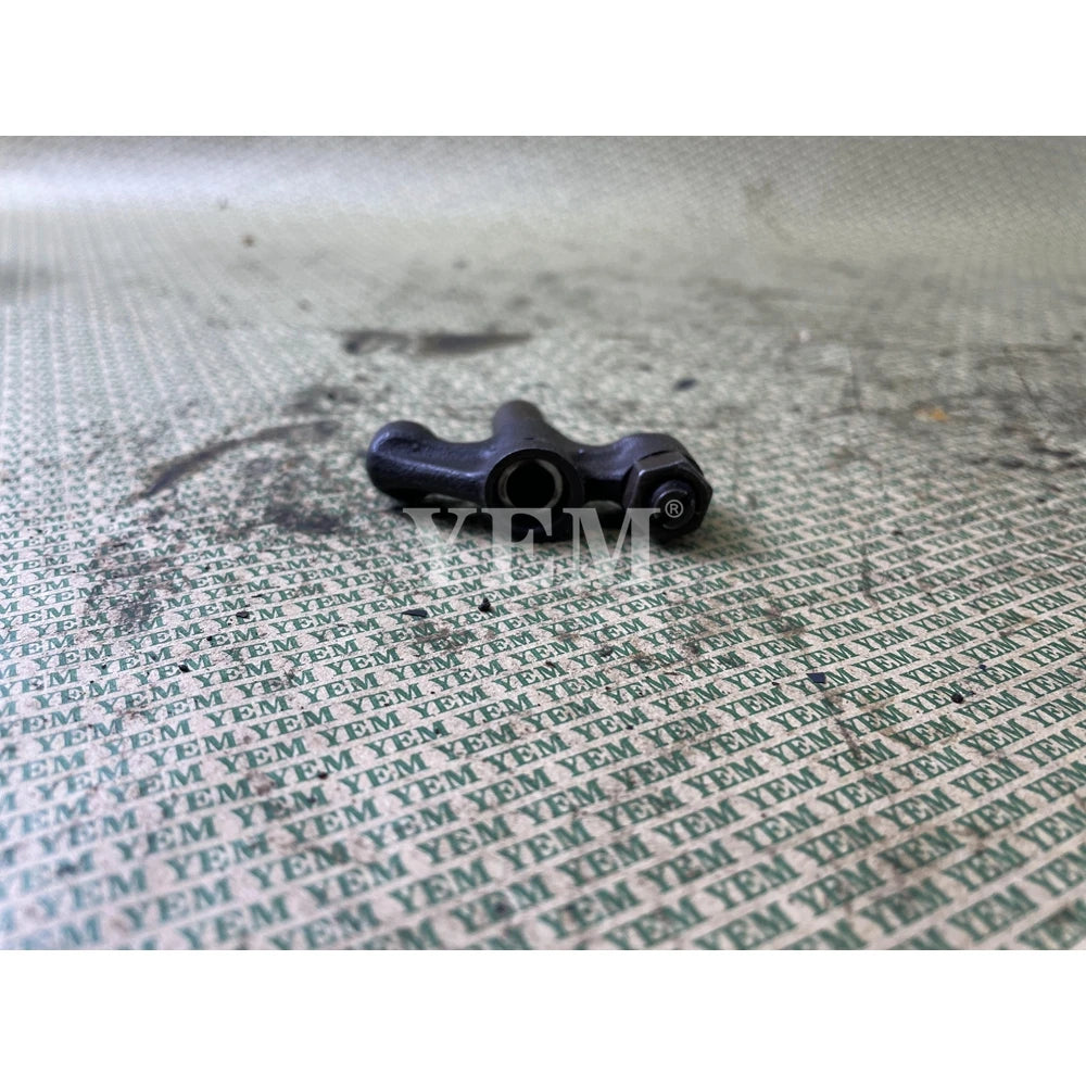 SECOND HAND VALVE BRIDGE FOR YANMAR 4TNV94 DIESEL ENGINE PARTS For Yanmar