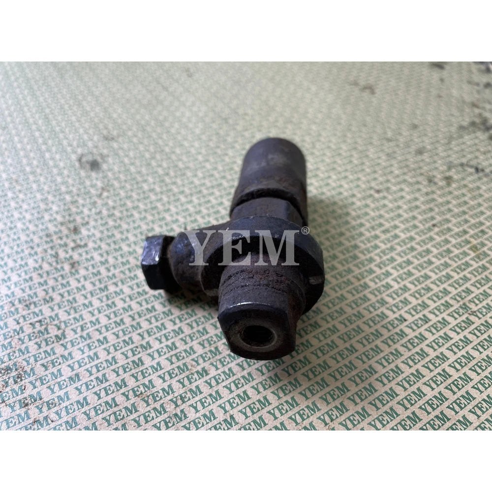 FOR YANMAR ENGINE 3T75 NOZZLE HOLDER (USED) For Yanmar