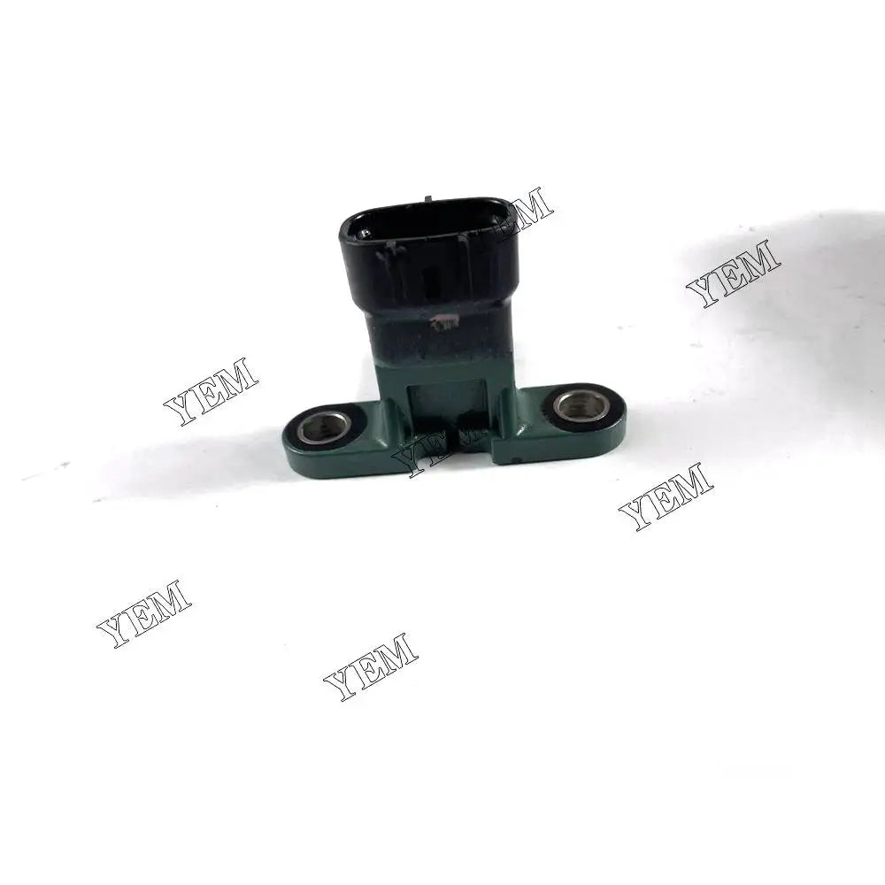 1 year warranty V3800-CR Pressure Sensor 1J500-59670 For Kubota engine Parts YEMPARTS