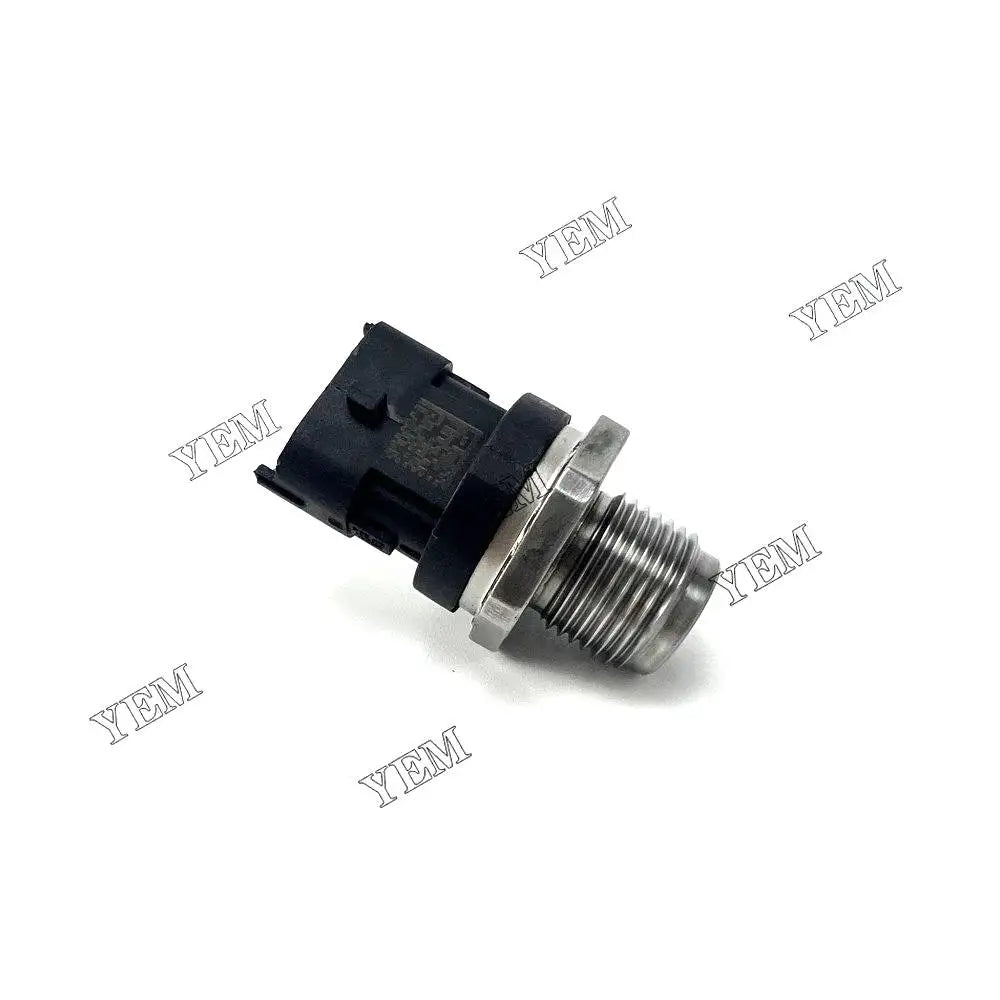 Part Number 4897225 Pressure Sensor For Komatsu PC200-8 Engine YEMPARTS