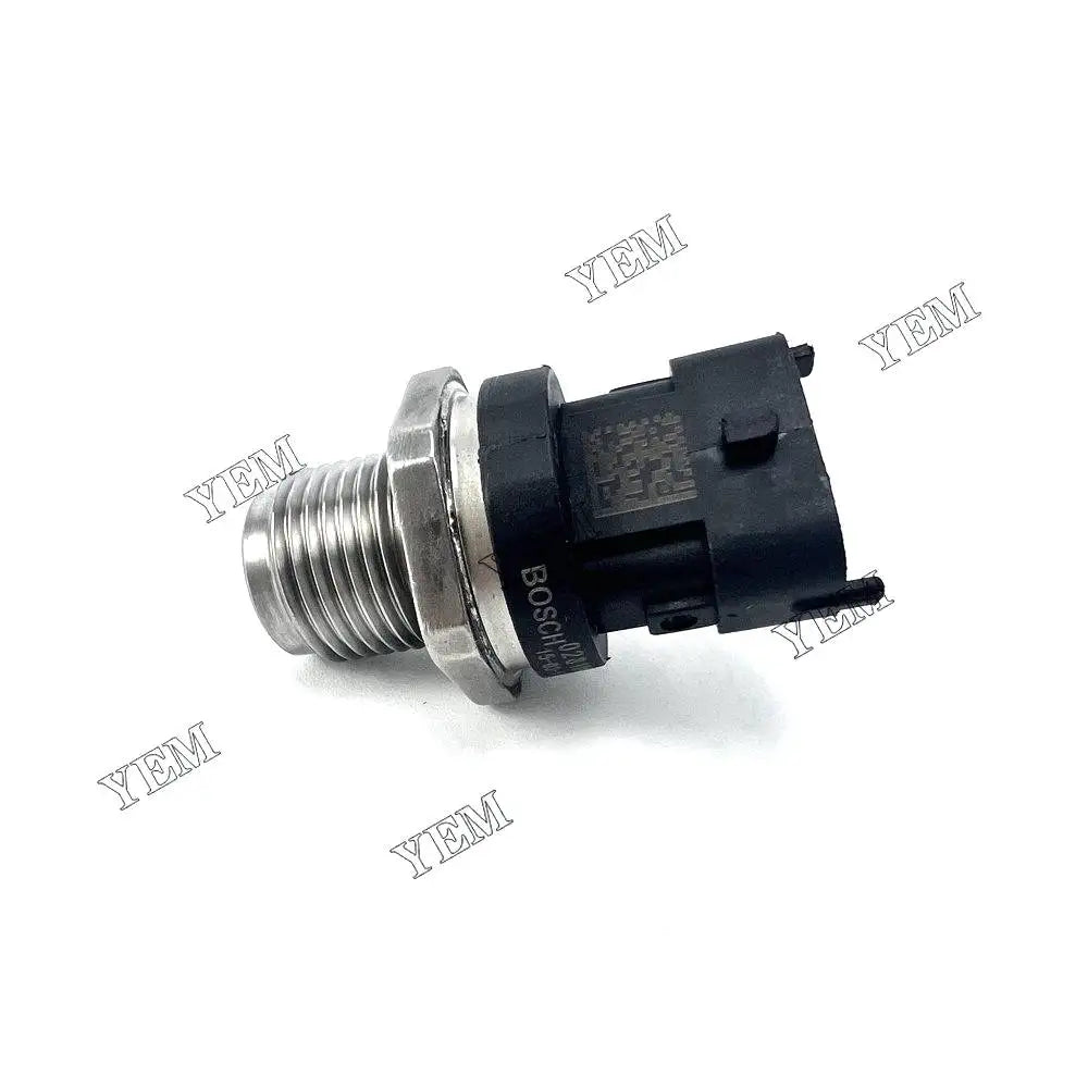 Part Number 4897225 Pressure Sensor For Komatsu PC200-8 Engine YEMPARTS