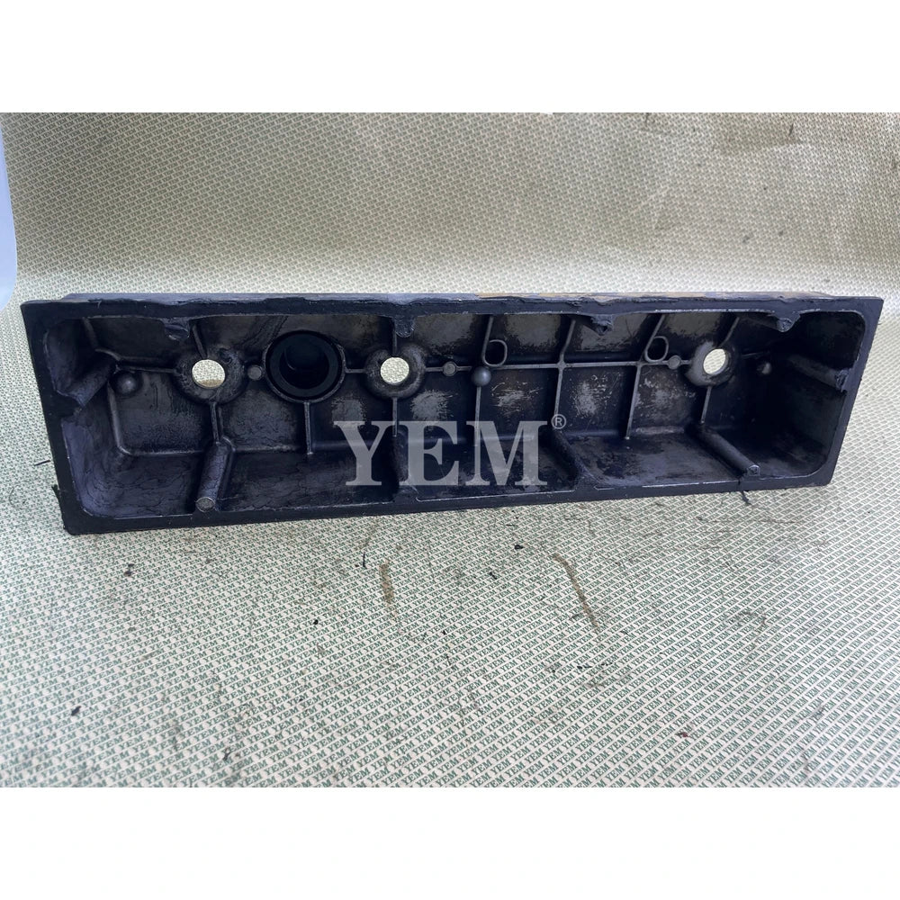 FOR KOMATSU ENGINE 4D95 VALVE COVER (USED) For Komatsu