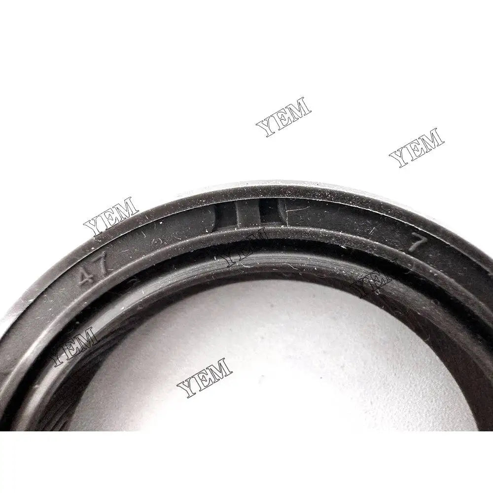 High performanceCrankshaft Front Oil Seal For Kubota D782 Engine YEMPARTS