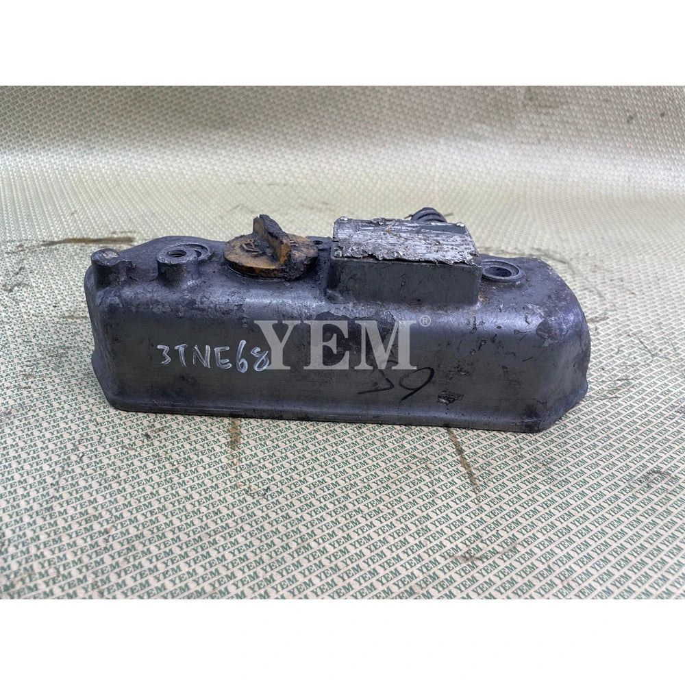 3TNE68 VALVE COVER FOR YANMAR (USED) For Yanmar