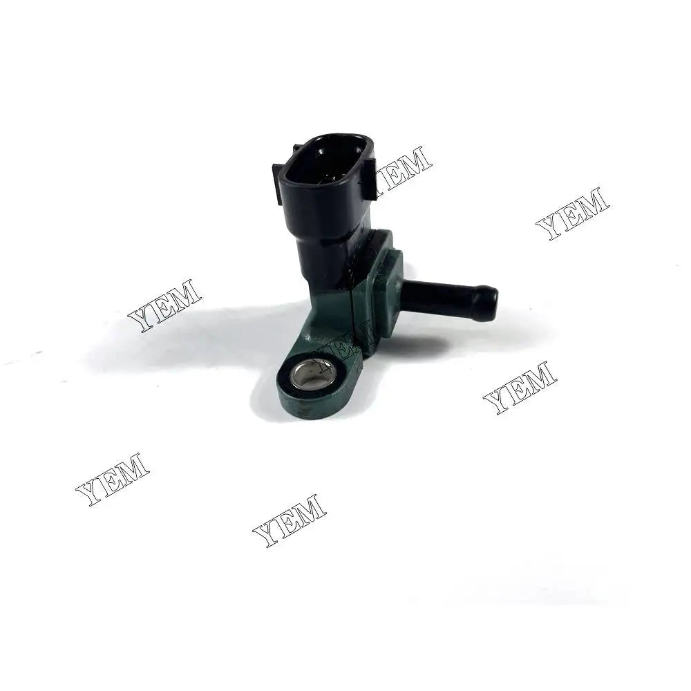 1 year warranty V3800-CR Pressure Sensor 1J500-59670 For Kubota engine Parts YEMPARTS