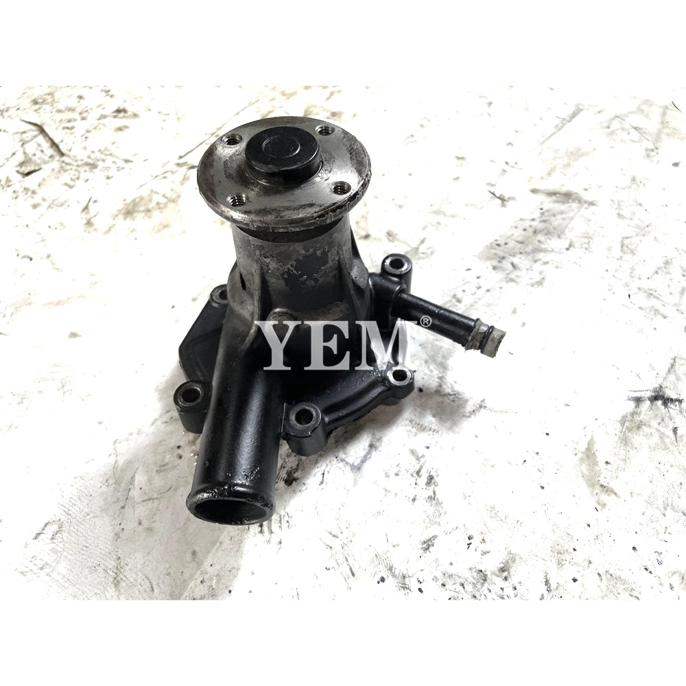 YEM Engine Parts Water Pump For Mitsubishi L2E L3E L3A L2A L3C L2C L3E2 Engine For Volvo Zeppelin For Volvo