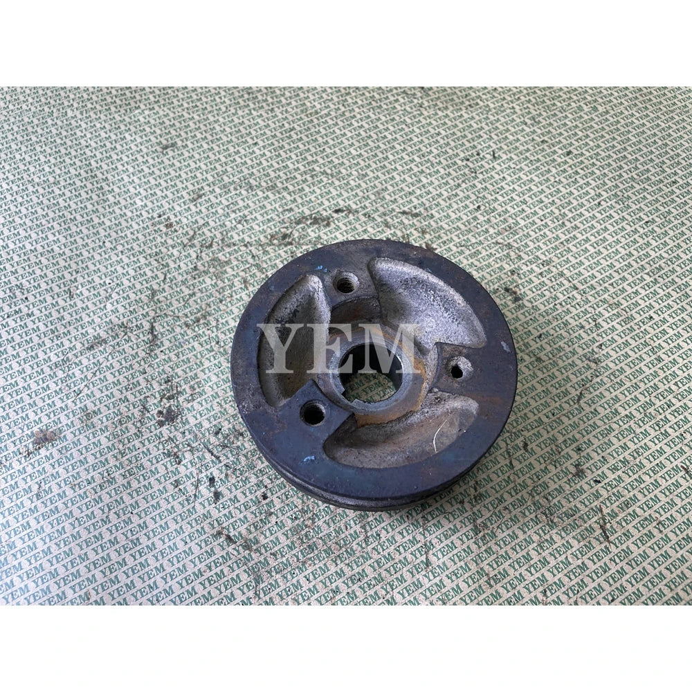 V1100 CRANK PULLEY FOR KUBOTA (USED) For Kubota