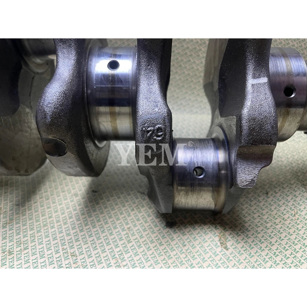 USED V2203 CRANKSHAFT FOR KUBOTA DIESEL ENGINE SPARE PARTS For Kubota