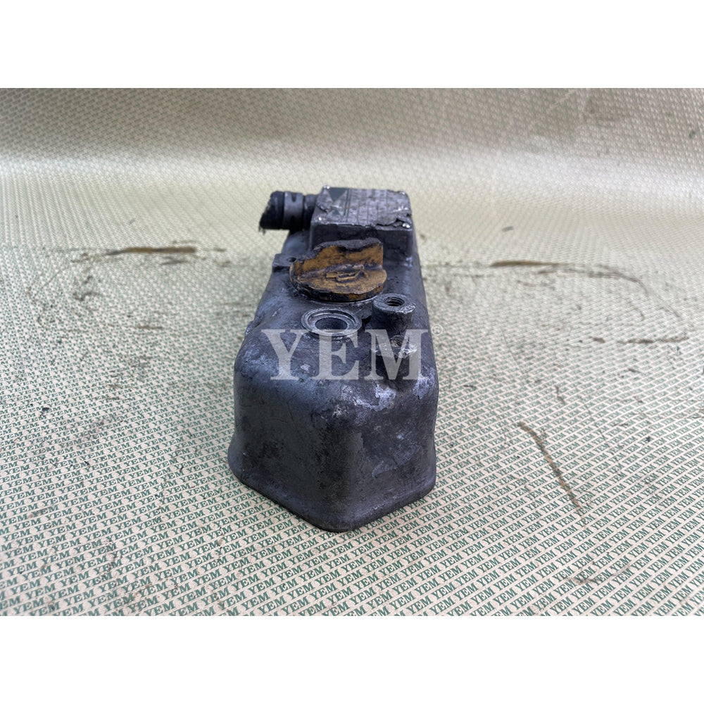 3TNE68 VALVE COVER FOR YANMAR (USED) For Yanmar