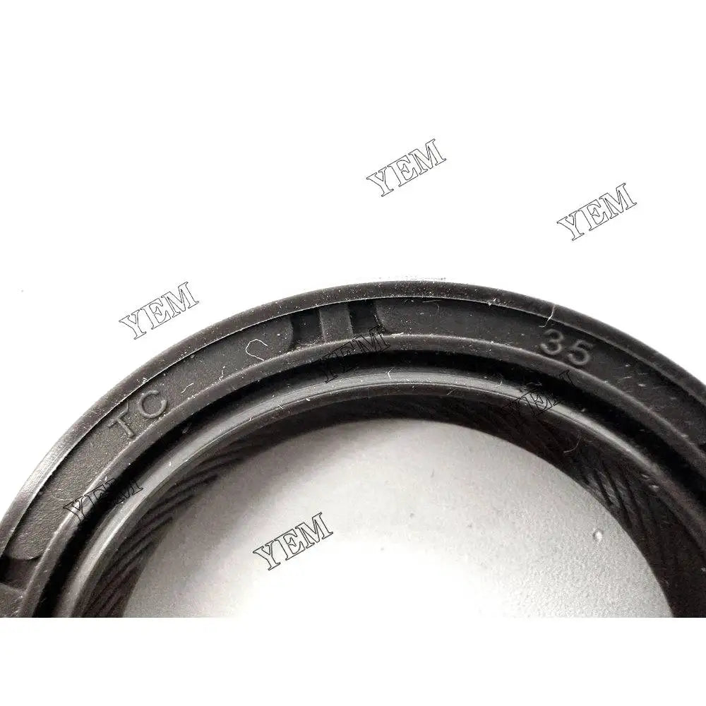 High performanceCrankshaft Front Oil Seal For Kubota D782 Engine YEMPARTS