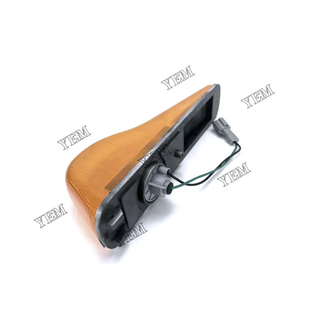 competitive price 1-82210228-2 Turn Signal Lamp For Isuzu 6WF1 excavator engine part YEMPARTS