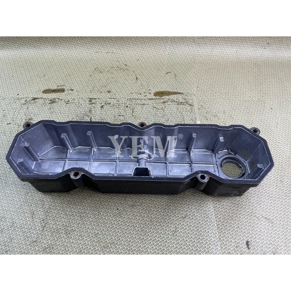 FOR MITSUBISHI ENGINE S4Q VALVE COVER (USED) For Mitsubishi