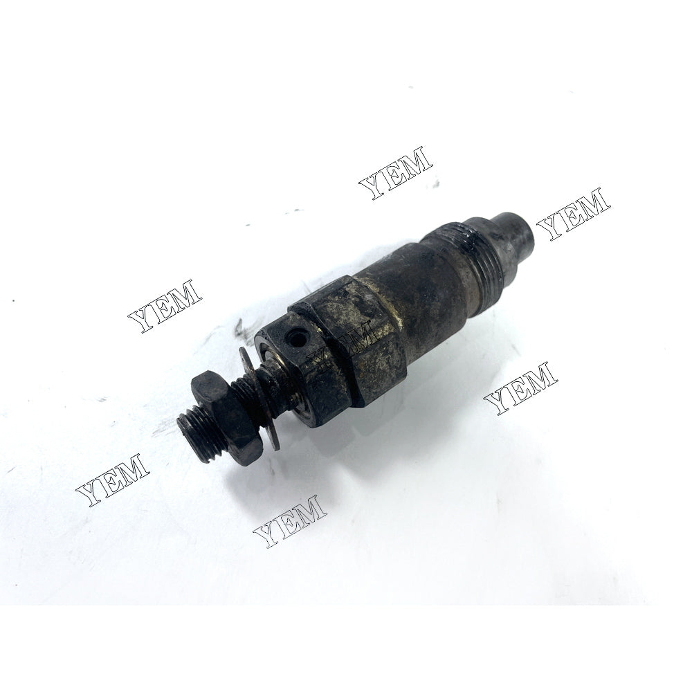 Fast Shipping Injector For Isuzu 4FB1 engine spare parts YEMPARTS