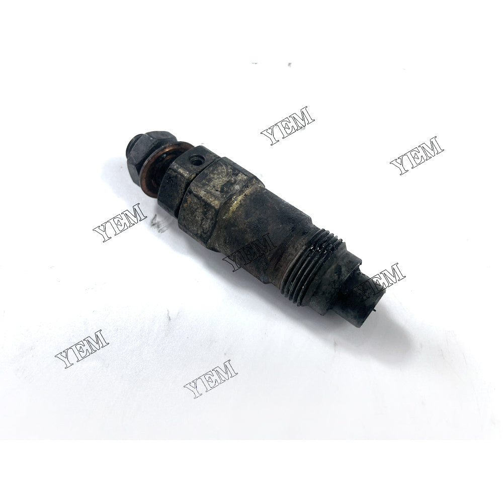 Fast Shipping Injector For Isuzu 4FB1 engine spare parts YEMPARTS