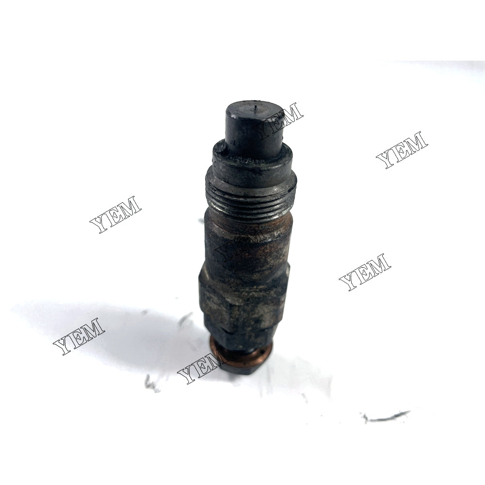 Fast Shipping Injector For Isuzu 4FB1 engine spare parts YEMPARTS